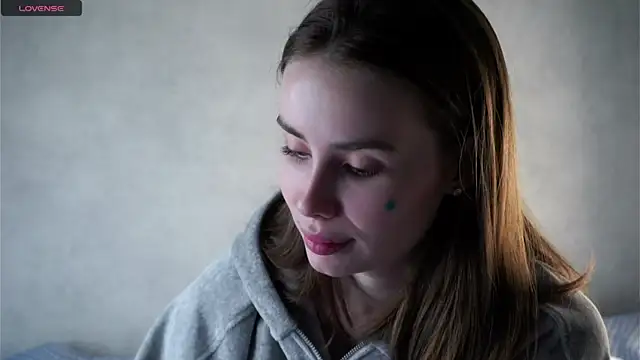 MonetLeitman Pertunjukan Webcam