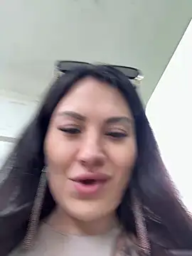 Wet__Bunny: διαδικτυακό σόου στην κάμερα