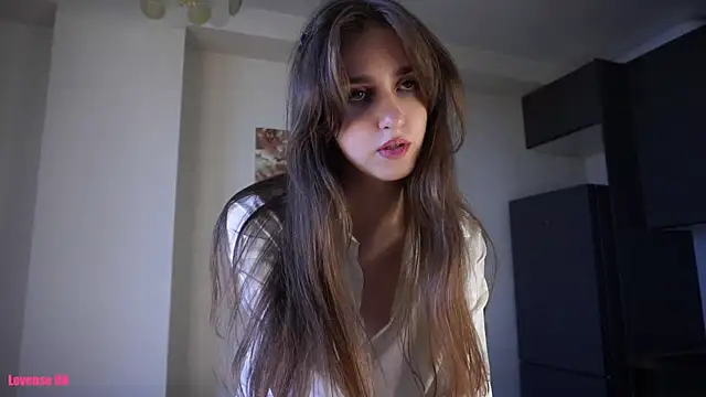 Chat XXX en directo de ClarineCasebolt