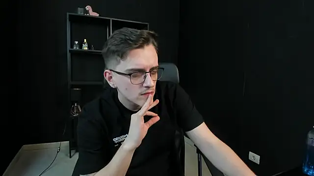 FelixStarkk 现场XXX聊天