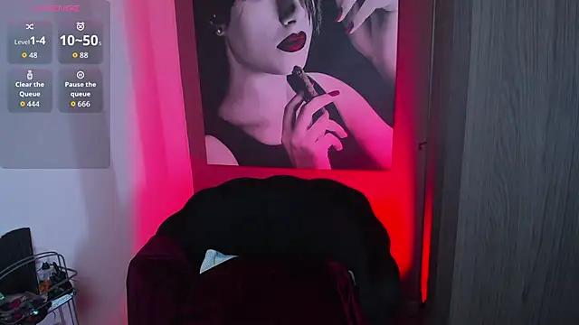 QueenOfHaze's Webcam Show