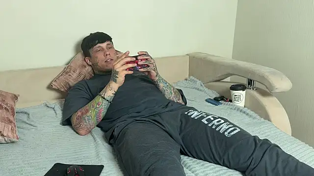 Chat +18 de Anubisgods ao vivo