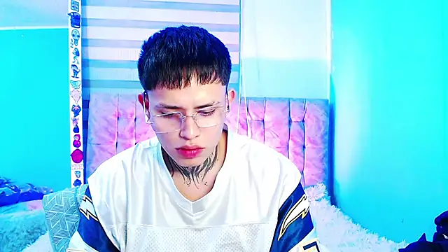 _justinmoon2n Live XXX chat