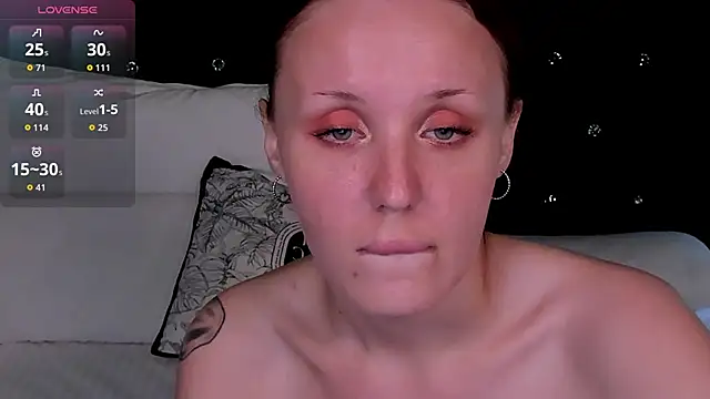LianaFord live XXX chat