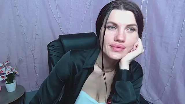 MilaLoona Live XXX-Chat