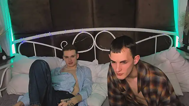 XXX chat uživo modela Lucas_Moran
