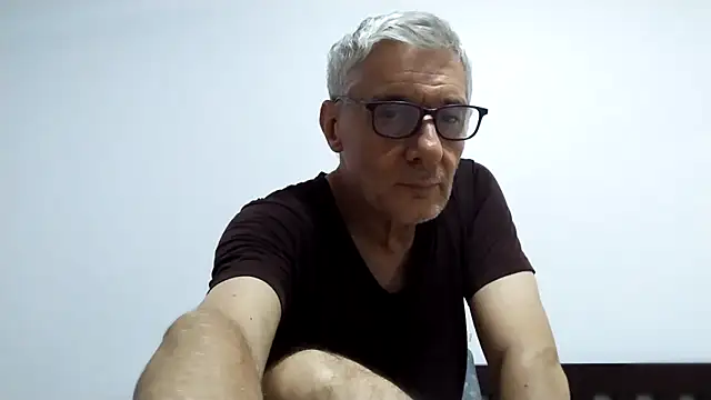 Chatroom XXX en direct de BIGUNCUTHARDCOCK