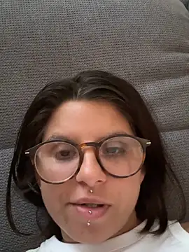Brutecia2002 Live XXX-chat