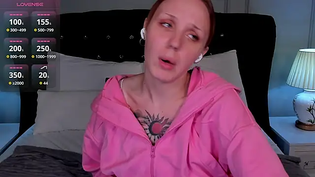 LianaFord's Live XXX Chat