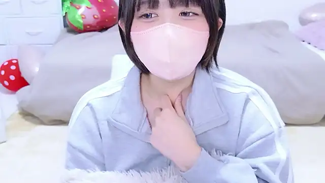 Show modela Hinata_Sun na web-kameri