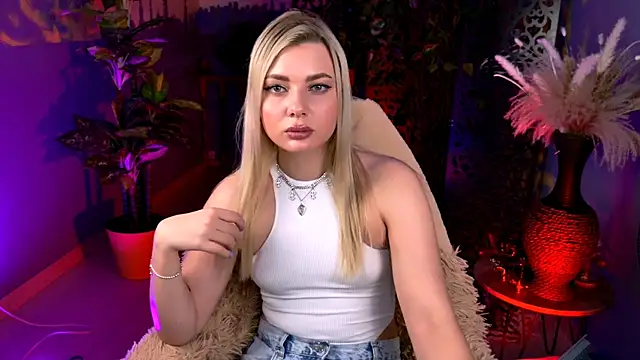 HyileyClark Chat XXX live