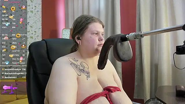 AuroraDemoni webkamerás műsora