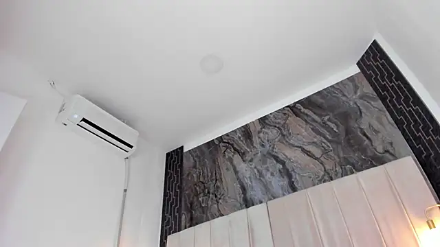 sarita_rouzze Chat XXX in diretta