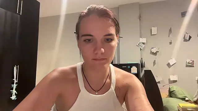 Chat +18 de RosePlant ao vivo