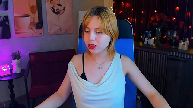 VivienneHebert's Live XXX Chat