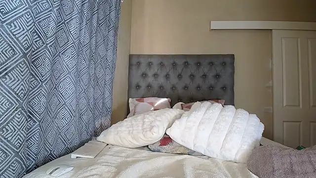 nanababe1 Adlı Modelin Canlı XXX Sohbeti