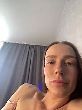Chatroom XXX en direct de Kira_Quinn