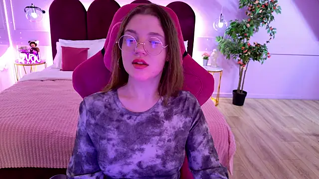 AlmaSound Adlı Modelin Canlı XXX Sohbeti