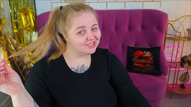 SladaDell live XXX chat