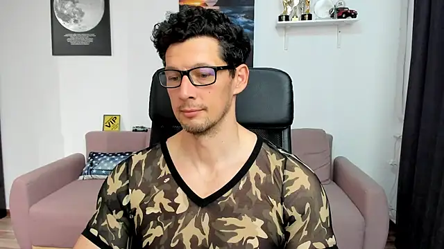 Chat XXX en directo de BrutusK08