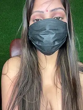 Pertunjukan Kamera Web HOTTY-TINA