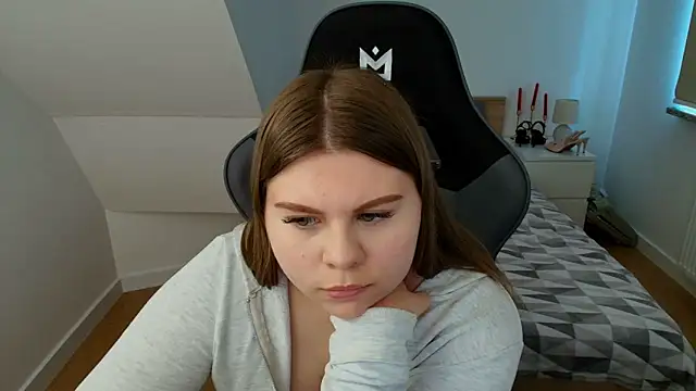 Chat +18 de AbbyLuxee ao vivo