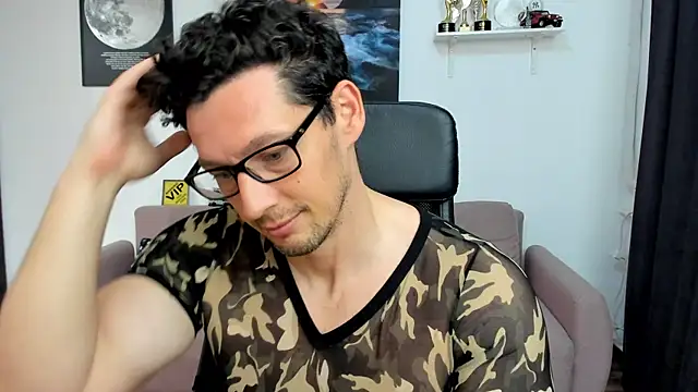 BrutusK08's Webcam Show