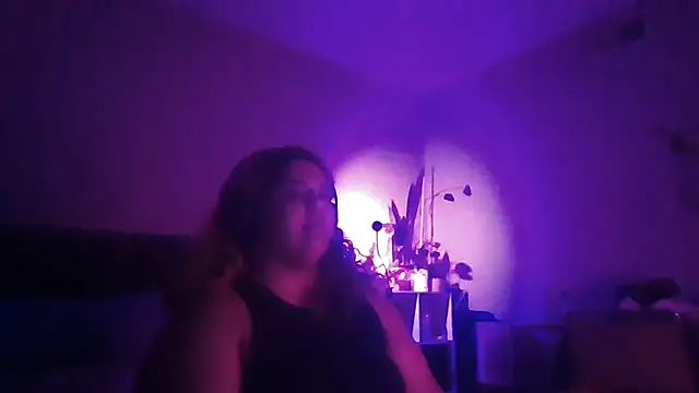 1n0nlythroat's Webcam Show