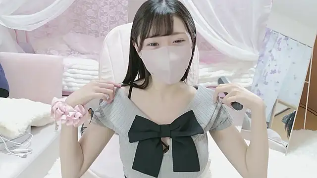 MOE_o0's Live XXX Chat