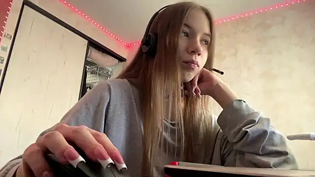 Czat XXX na żywo – Sonya_Solnarima