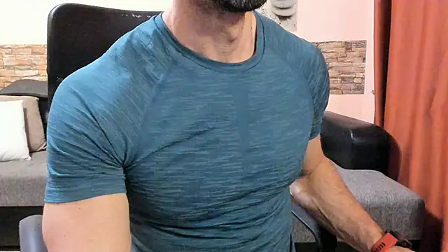 HotHunkTrainer Live XXX-chat