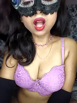 Chat +18 de _DesigirlRoshni ao vivo