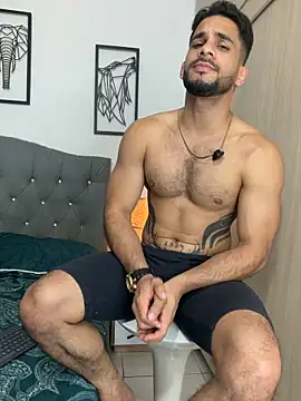 Chat XXX en directo de Maximiliano_ford