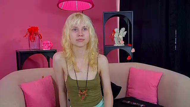Chatroom XXX en direct de HannahHollis