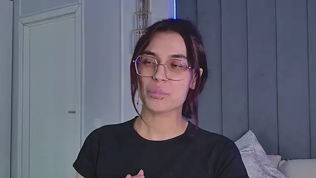 VioletAsh live XXX chat