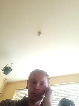 piercingpikn Live XXX chat