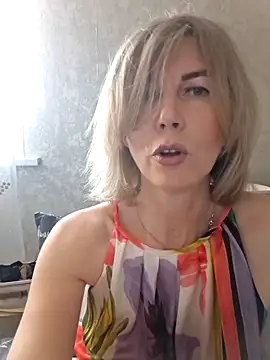 stellahere8's Live XXX Chat