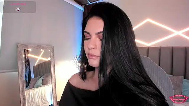 Veronicalanx1 Adlı Modelin Canlı XXX Sohbeti