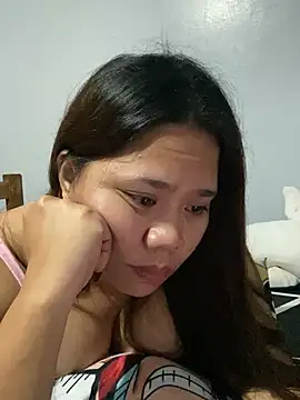 Chatroom XXX en direct de _UrSingleMamiBella_