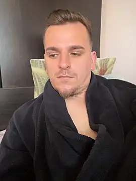 Show de Huge_cock22cm na webcam