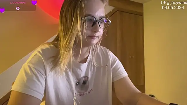 Chatroom XXX en direct de JacyWinslat