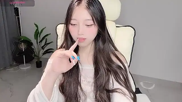 Yukiy8877 即時 XXX 聊天