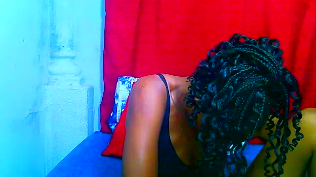 freaky_naughty Adlı Modelin Canlı XXX Sohbeti