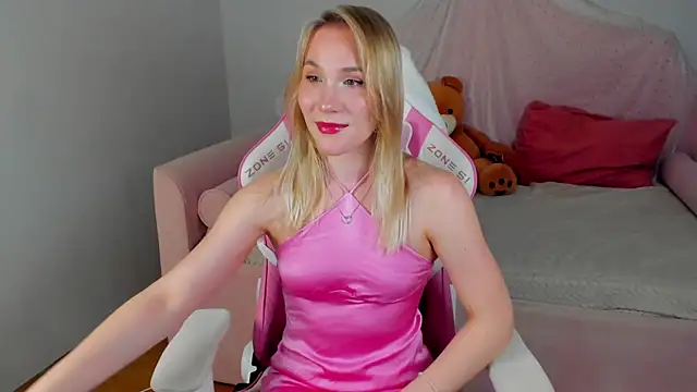 ElaraVoltage 웹캠 쇼