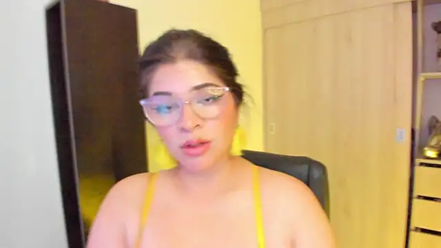 XXX chat uživo modela BellaFlaming