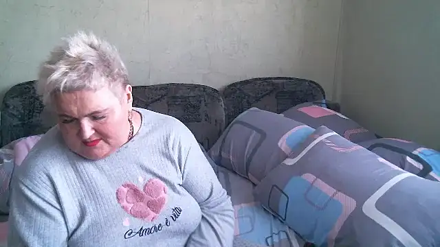 Lana555 Adlı Modelin Canlı XXX Sohbeti