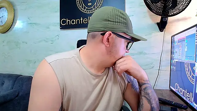 maximo_daddy 现场XXX聊天
