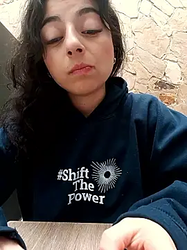 Chat +18 de anntonella_watson ao vivo