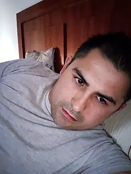 Bradd_32's Live XXX Chat