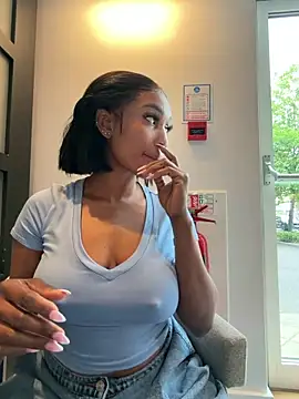 ___Nessa live XXX chat